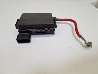 bontott VW GOLF IV Biztosítéktábla Motortér