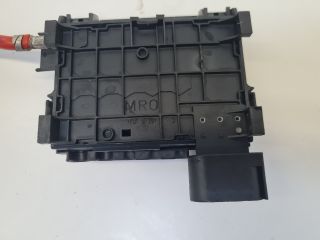 bontott VW GOLF IV Biztosítéktábla Motortér