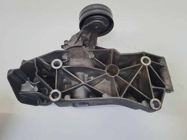 bontott VW GOLF IV Generátor Tartó Bak