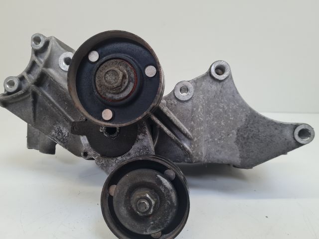 bontott VW GOLF IV Generátor Tartó Bak