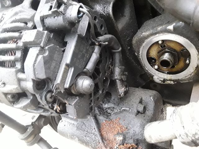 bontott VW GOLF IV Generátor Tartó Bak