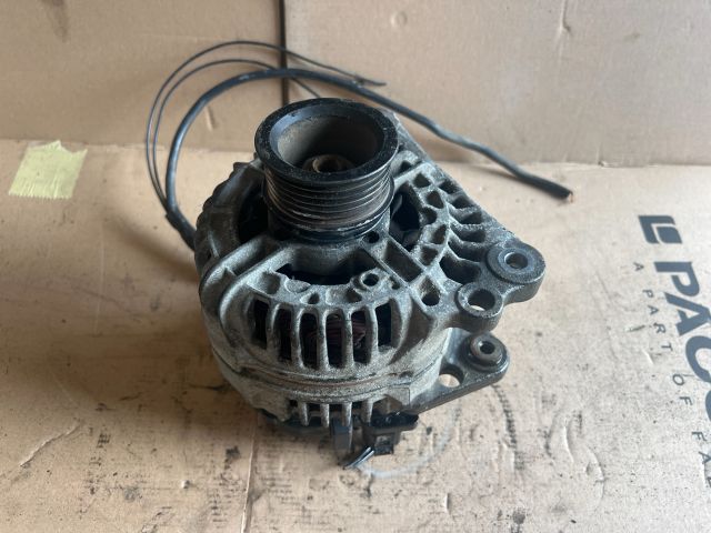 bontott VW GOLF IV Generátor