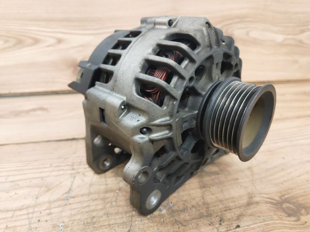 bontott VW GOLF IV Generátor