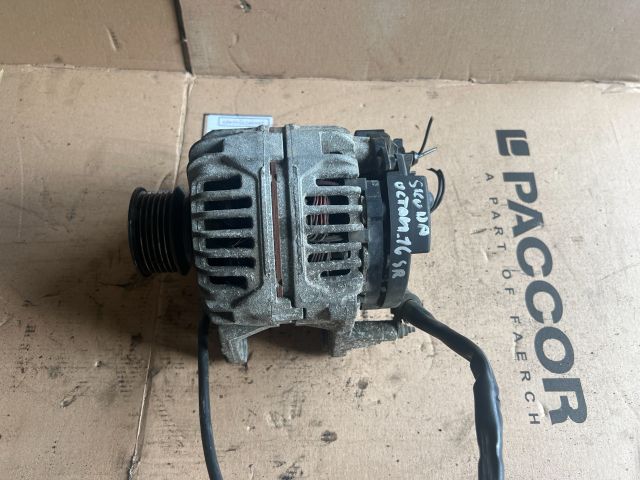 bontott VW GOLF IV Generátor
