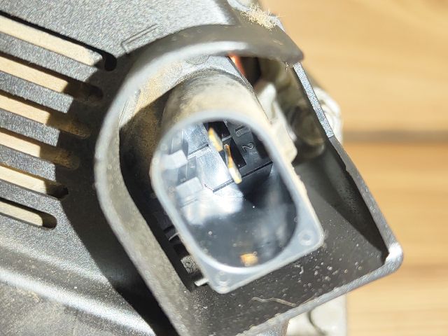 bontott VW GOLF IV Generátor