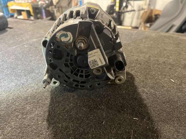 bontott VW GOLF IV Generátor