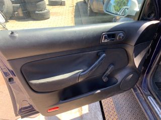 bontott VW GOLF IV Gyújtáskapcsoló Házzal