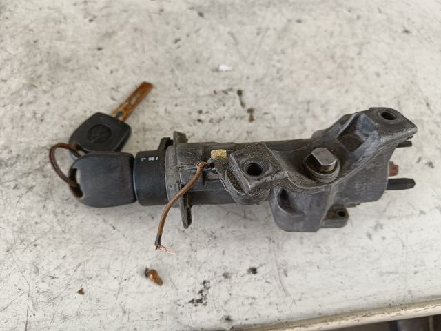 bontott VW GOLF IV Gyújtáskapcsoló