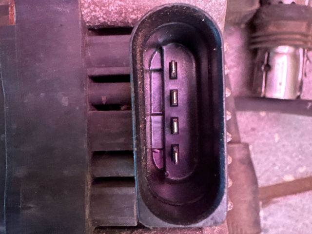 bontott VW GOLF IV Gyújtótrafó