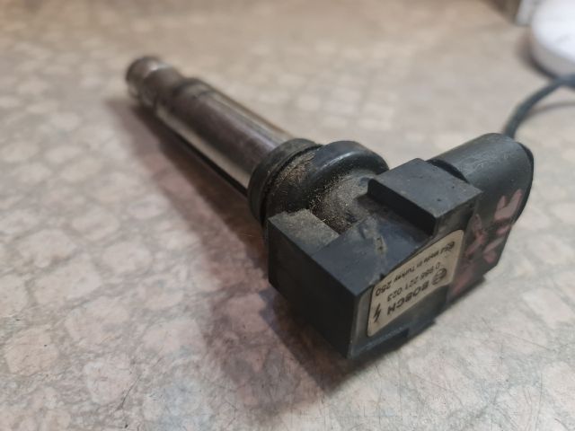 bontott VW GOLF IV Gyújtótrafó