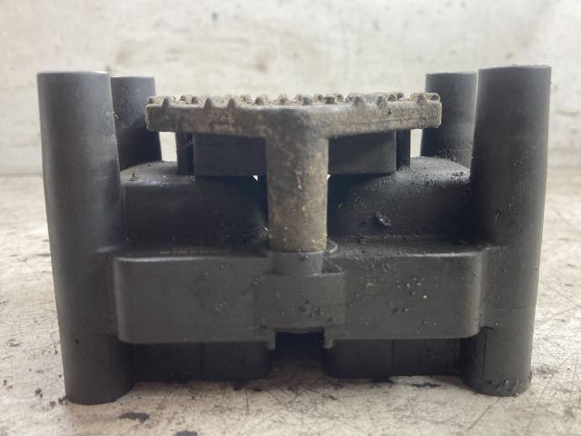 bontott VW GOLF IV Gyújtótrafó