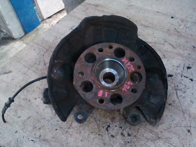 bontott VW GOLF IV Jobb első Csonkállvány Kerékaggyal