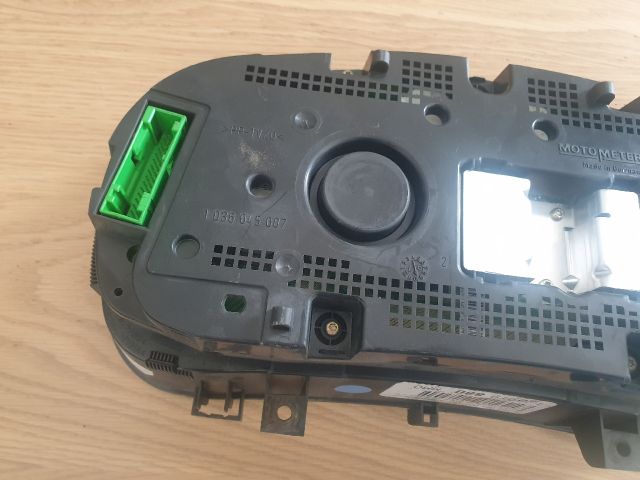 bontott VW GOLF IV Kilométeróra