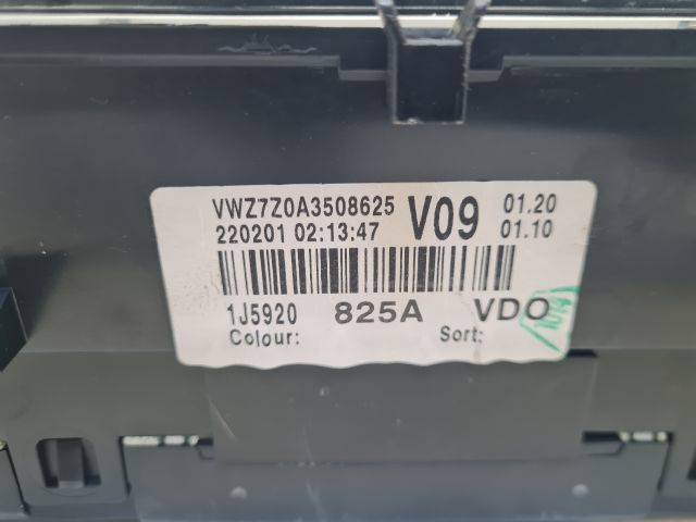 bontott VW GOLF IV Kilométeróra