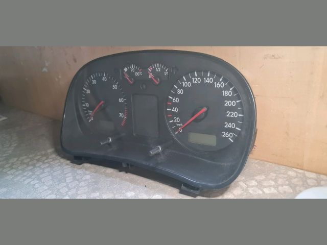bontott VW GOLF IV Kilométeróra