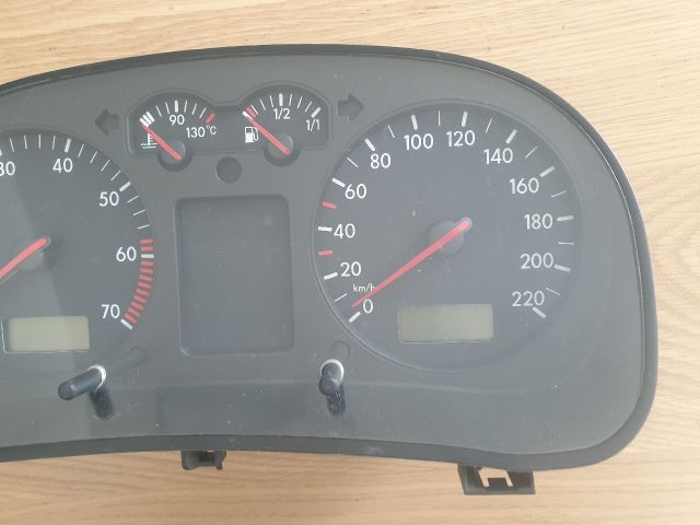 bontott VW GOLF IV Kilométeróra