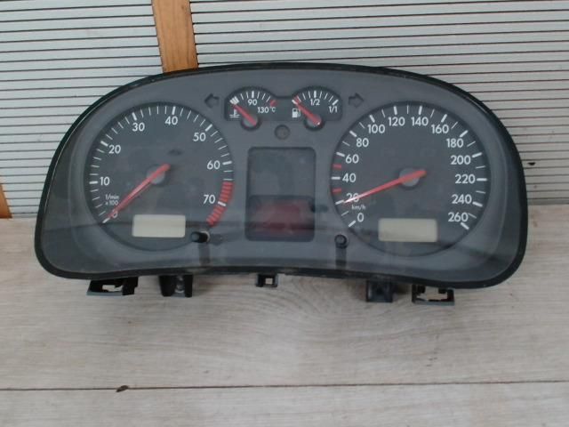 bontott VW GOLF IV Kilométeróra