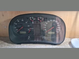 bontott VW GOLF IV Kilométeróra