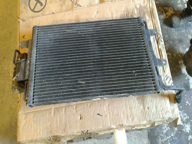 bontott VW GOLF IV Klímahűtő Radiátor