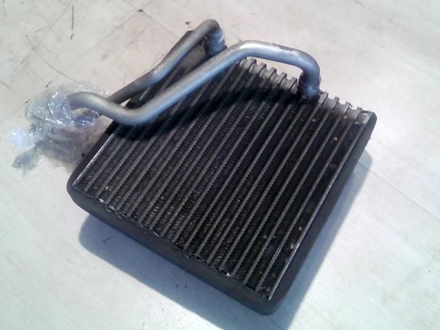 bontott VW GOLF IV Klímahűtő Radiátor