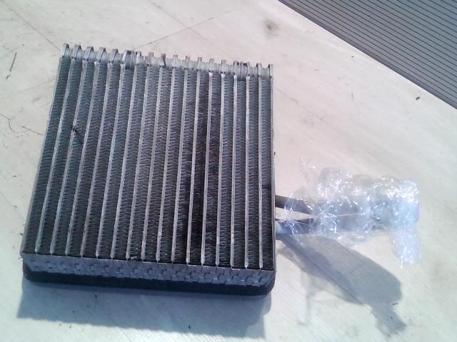 bontott VW GOLF IV Klímahűtő Radiátor