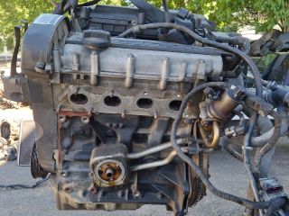 bontott VW GOLF IV Komplett Motor (Segédberendezésekkel)