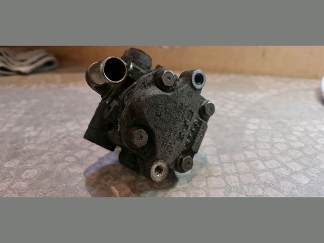 bontott VW GOLF IV Kormányszervó Motor (Hidraulikus)