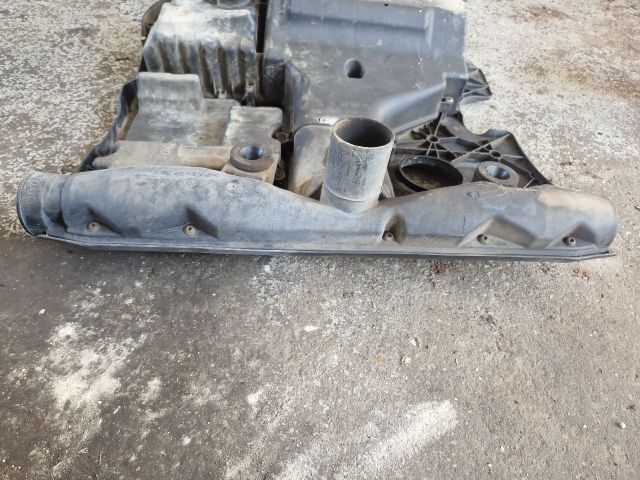 bontott VW GOLF IV Légszűrő Ház