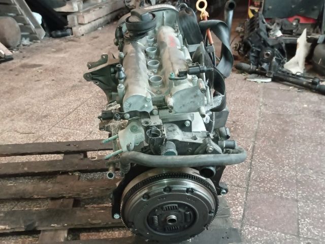 bontott VW GOLF IV Motor (Fűzött blokk hengerfejjel)