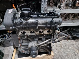 bontott VW GOLF IV Motor (Fűzött blokk hengerfejjel)