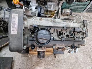 bontott VW GOLF IV Motor (Fűzött blokk hengerfejjel)