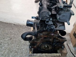 bontott VW GOLF IV Motor (Fűzött blokk hengerfejjel)