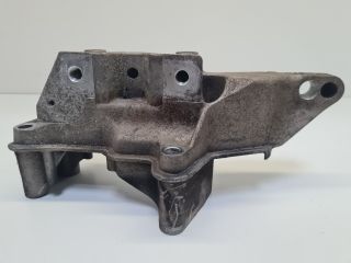 bontott VW GOLF IV Motor Tartó Bak (Fém)