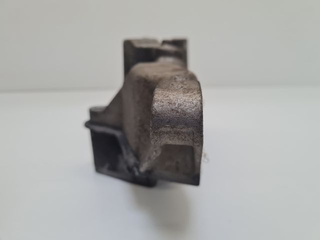 bontott VW GOLF IV Motor Tartó Bak (Fém)