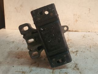 bontott VW GOLF IV Motor Tartó Bak (Fém)