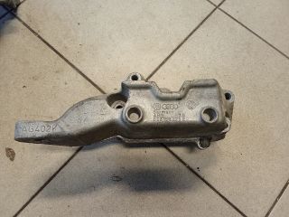bontott VW GOLF IV Motor Tartó Bak (Pozíciófüggetlen)