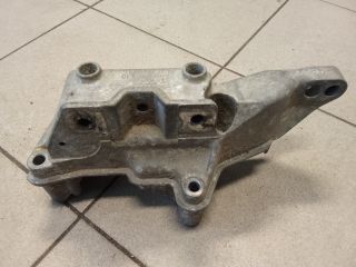 bontott VW GOLF IV Motor Tartó Bak (Pozíciófüggetlen)