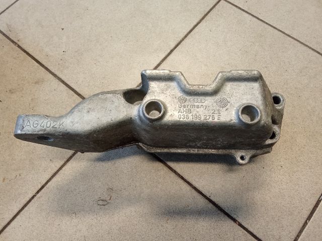 bontott VW GOLF IV Motor Tartó Bak (Pozíciófüggetlen)
