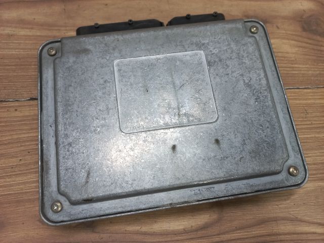 bontott VW GOLF IV Motorvezérlő