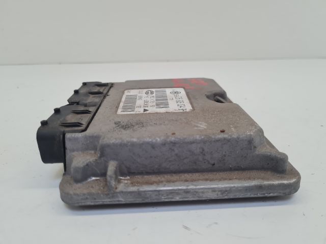 bontott VW GOLF IV Motorvezérlő