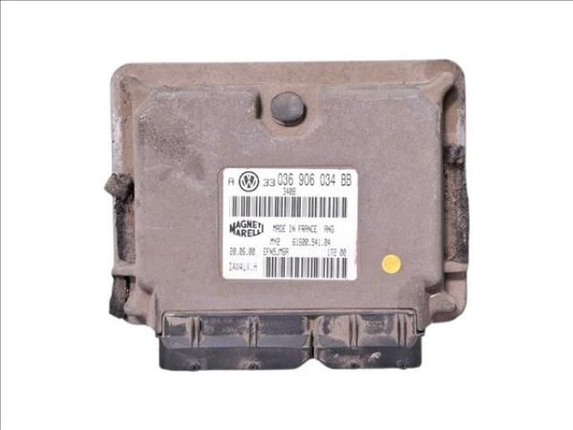 bontott VW GOLF IV Motorvezérlő