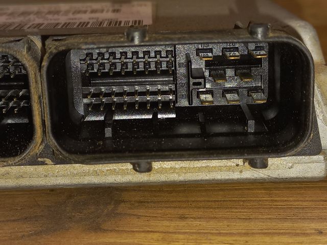 bontott VW GOLF IV Motorvezérlő