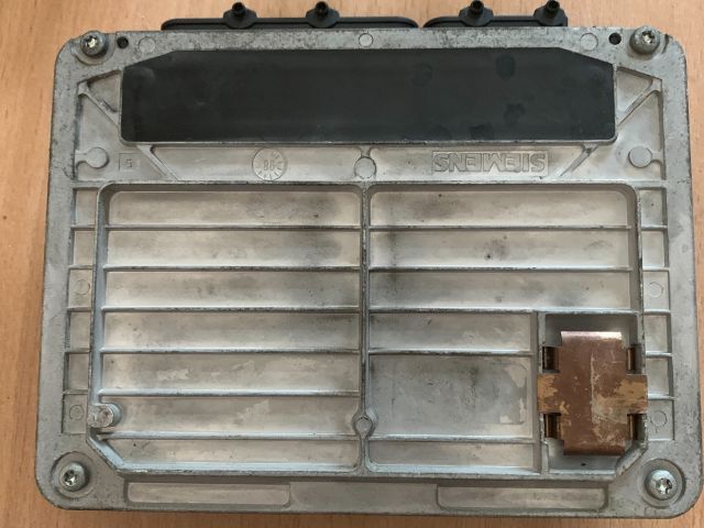 bontott VW GOLF IV Motorvezérlő