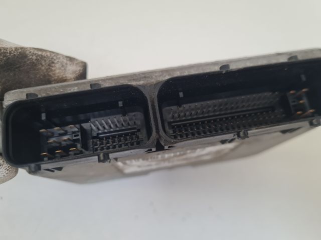 bontott VW GOLF IV Motorvezérlő