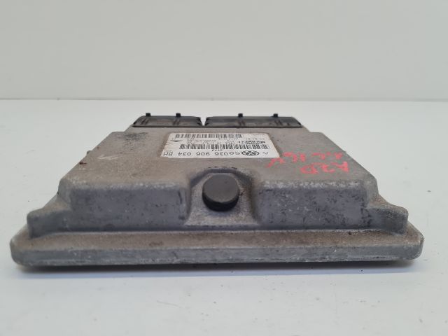 bontott VW GOLF IV Motorvezérlő