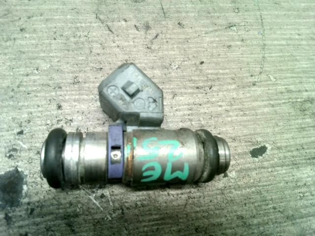 bontott VW GOLF IV Porlasztó (1 db)