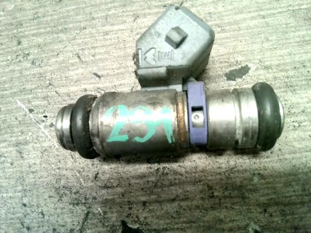 bontott VW GOLF IV Porlasztó (1 db)