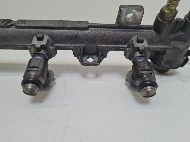 bontott VW GOLF IV Porlasztó Sor / Híd