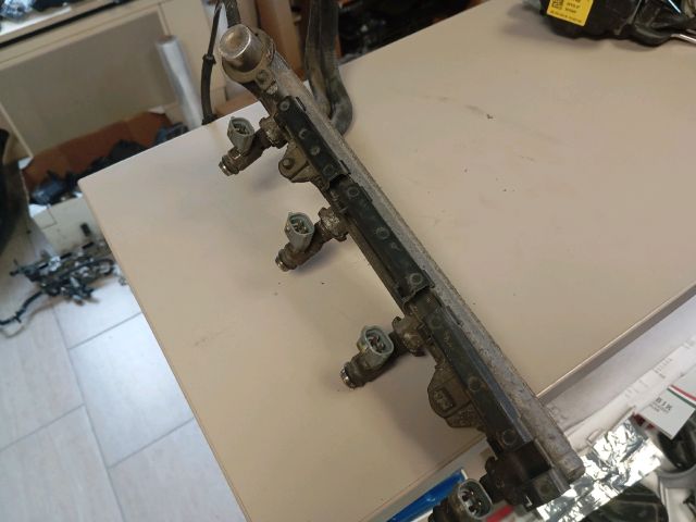 bontott VW GOLF IV Porlasztó Sor / Híd