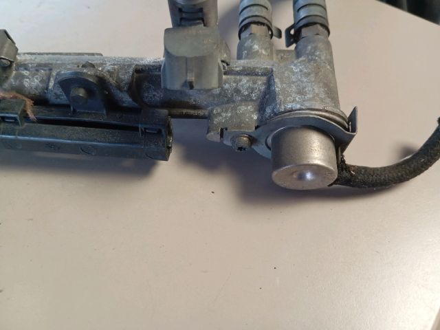 bontott VW GOLF IV Porlasztó Sor / Híd